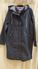Lade das Bild in den Galerie-Viewer, Mantel mit Teflonbeschichtung, Street One