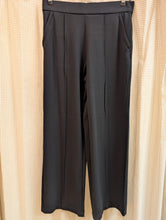 Lade das Bild in den Galerie-Viewer, Hose im Casual fit , Street One