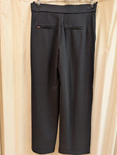 Lade das Bild in den Galerie-Viewer, Hose im Casual fit , Street One