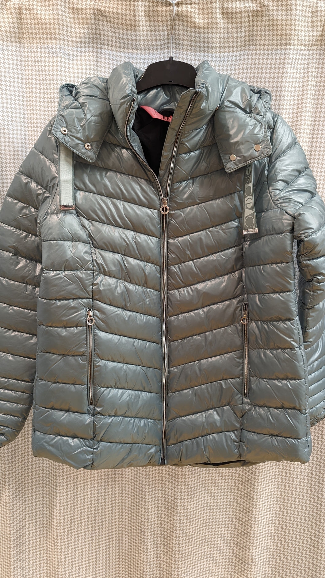Kurze Steppjacke mit Kapuze, Street One