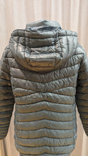 Lade das Bild in den Galerie-Viewer, Kurze Steppjacke mit Kapuze, Street One
