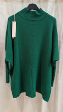 Lade das Bild in den Galerie-Viewer, Strickpullover mit Stehkragen , Made in Italy
