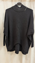 Lade das Bild in den Galerie-Viewer, Strickpullover mit Stehkragen , Made in Italy
