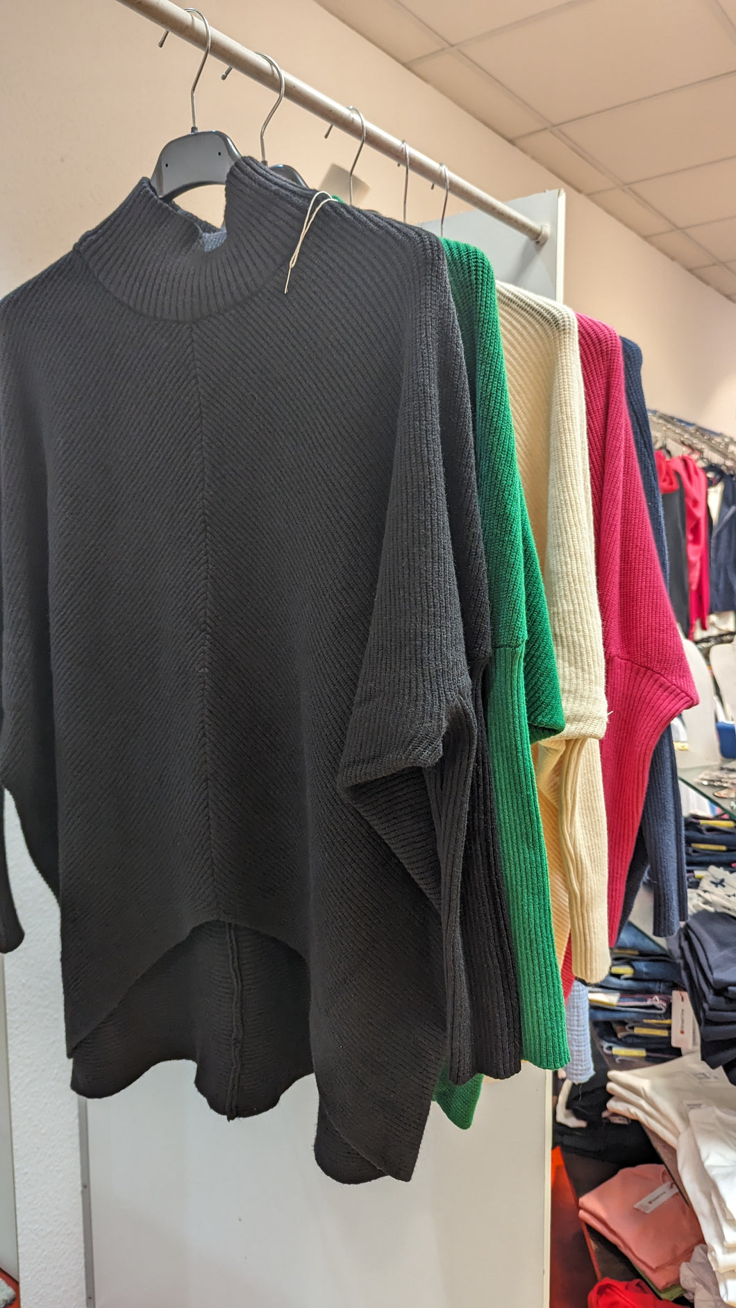 Strickpullover mit Stehkragen , Made in Italy