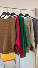 Lade das Bild in den Galerie-Viewer, Pullover mit Rippenstruktur

