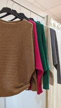 Lade das Bild in den Galerie-Viewer, Pullover mit Rippenstruktur
