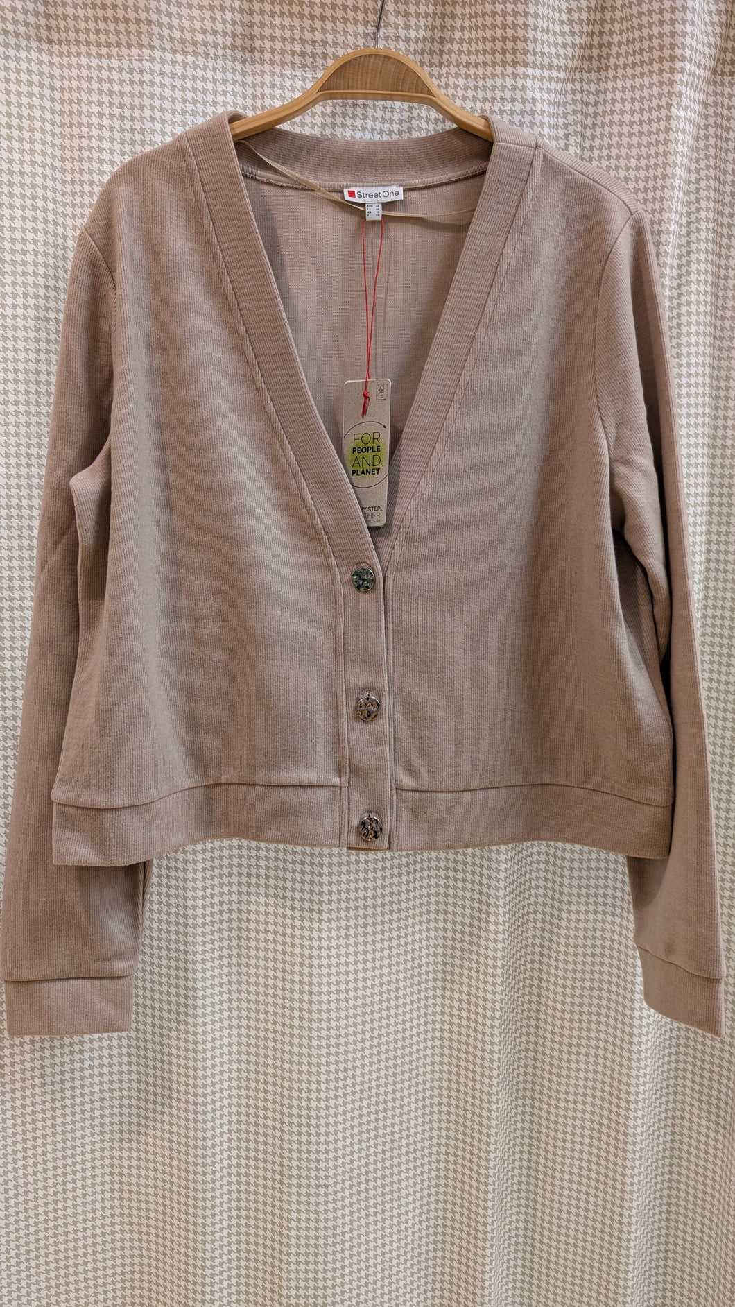 Kurzstrickjacke , Street one
