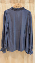 Lade das Bild in den Galerie-Viewer, Bluse , Fransa

