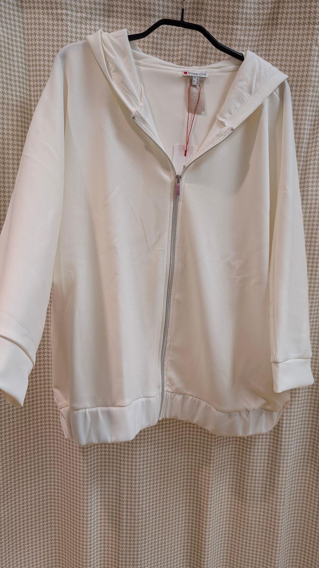 Sweatjacke im Silk -Look , Street One