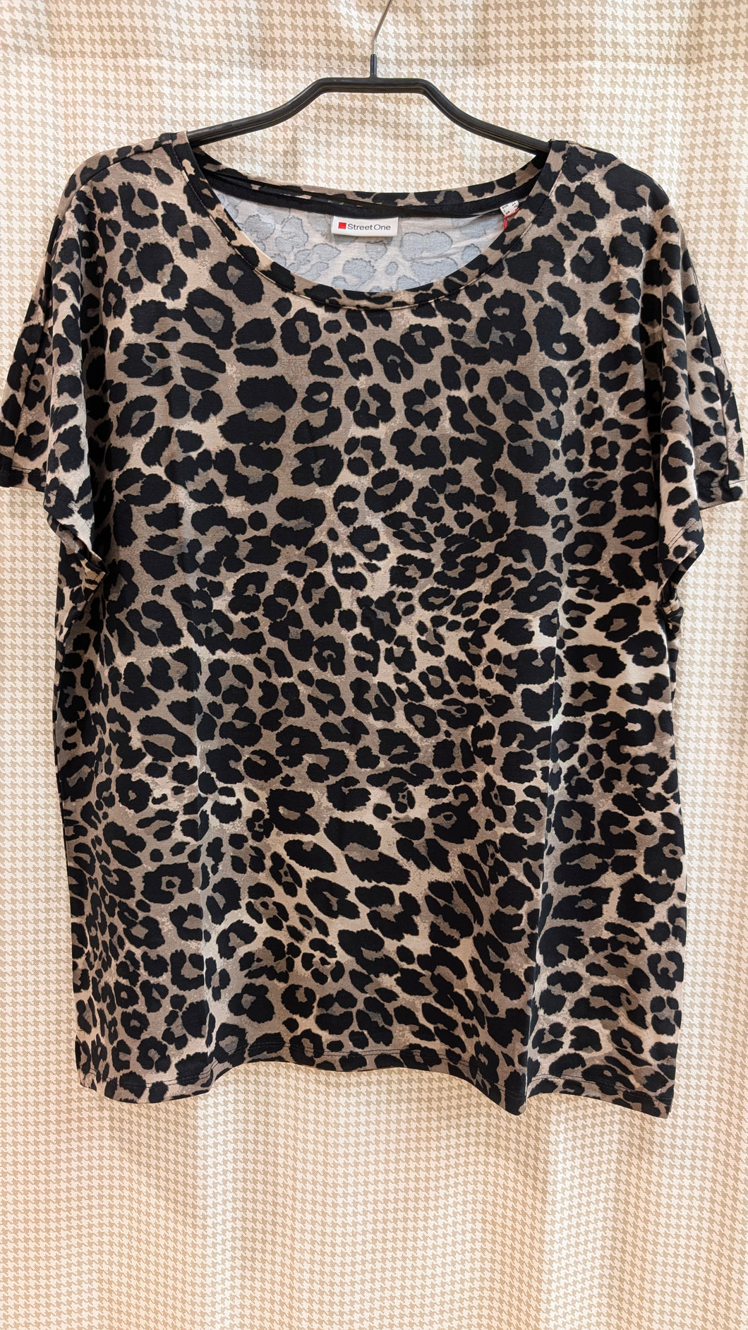 Shirt mit Leo- Muster,Style New Christa , Street One