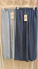 Lade das Bild in den Galerie-Viewer, Wide Leg Hose , Selected Touch ,Made in Italy
