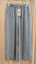 Lade das Bild in den Galerie-Viewer, Wide Leg Hose , Selected Touch ,Made in Italy
