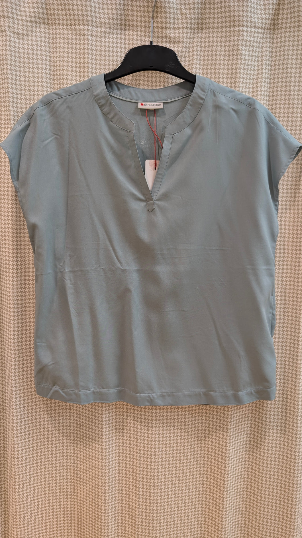Shirtbluse with splitneck, Street One