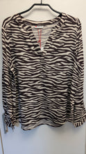 Lade das Bild in den Galerie-Viewer, QR Splitneckbluse, Street One
