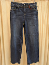 Lade das Bild in den Galerie-Viewer, Wide Leg Jeans mit Gürtel , Street One
