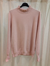Lade das Bild in den Galerie-Viewer, Pullover mit Rüschendetails , Made in Italy
