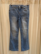 Lade das Bild in den Galerie-Viewer, Bootcut Jeans Style Blaire , Street One
