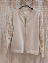 Lade das Bild in den Galerie-Viewer, Langarm Jacke im Silk-Look ,Street One
