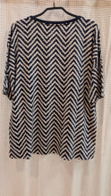 Lade das Bild in den Galerie-Viewer, Shirt im Zickzackmuster, Street One
