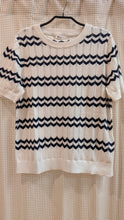 Lade das Bild in den Galerie-Viewer, Kurzarm-Pullover mit Zick-Zack-Muster
