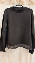 Lade das Bild in den Galerie-Viewer, Pullover mit Spitze , Street One

