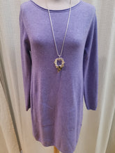 Lade das Bild in den Galerie-Viewer, Strickkleid, Julia Wang
