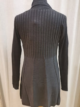 Lade das Bild in den Galerie-Viewer, Schalkragenstrickjacke,Fransa Dänemark
