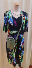 Lade das Bild in den Galerie-Viewer, Viscosekleid mit Ärmel, SEIDEL Made in Germany
