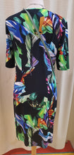 Lade das Bild in den Galerie-Viewer, Viscosekleid mit Ärmel, SEIDEL Made in Germany
