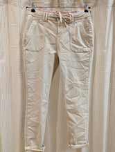 Lade das Bild in den Galerie-Viewer, Hose Style Bonny, Street One
